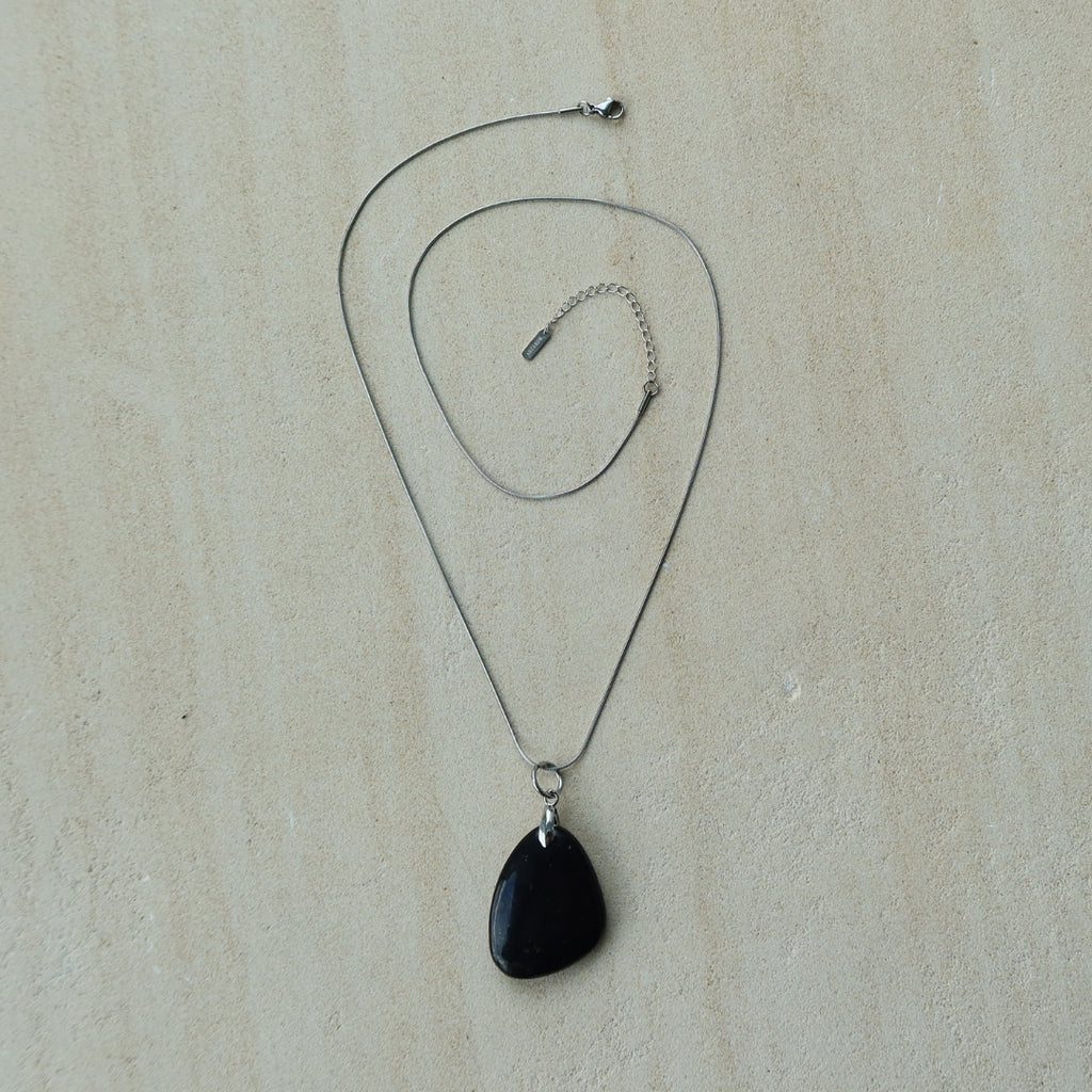 BLOCKER NECKLACE - SHUNGITE - Arcanum LA